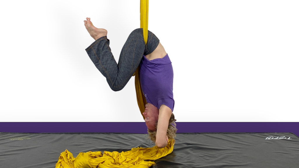 Hip Hang in Knot Aerial Silks Beginner Knot Video Tutorial