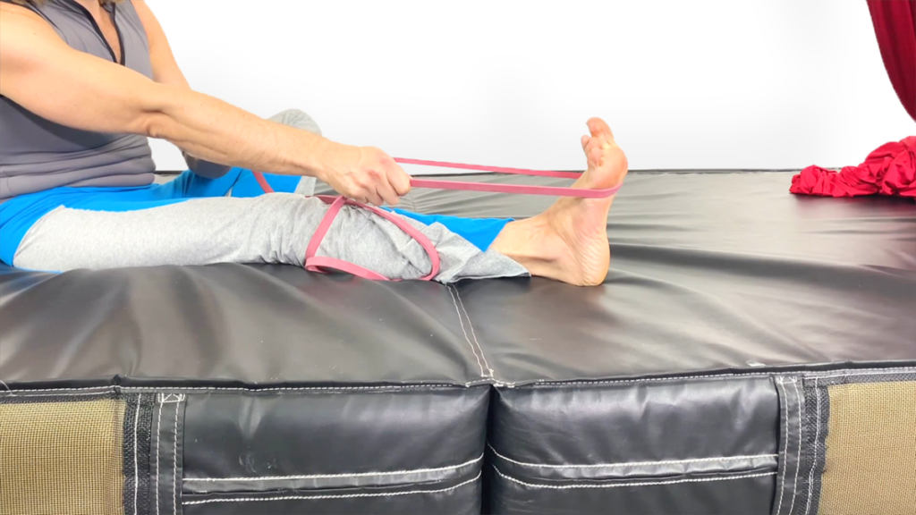 Aerial Ground Drill for Resistance Band Footlock Drill Video Tutorial