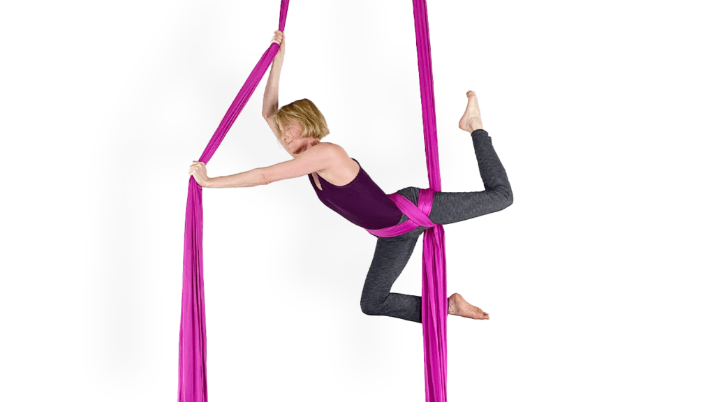 single strand s wrap thread through footlock skill on aerial silks